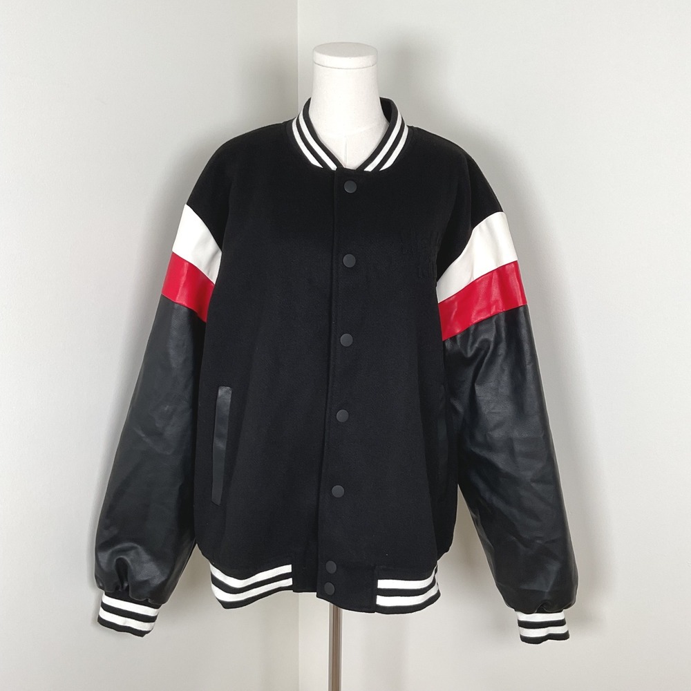 Hello Kitty and Friends Forever 21 Varsity Jacket Black NEW with Defect XL‎